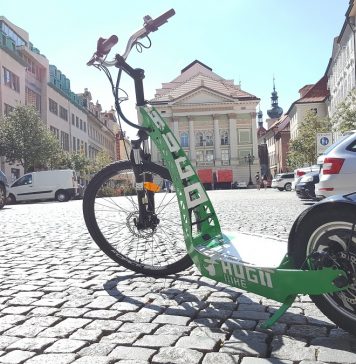 Hugo bike Prague – enjoy Prague with any effort with e-Scooter
