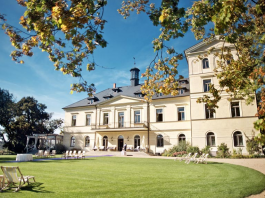 Chateau Mcely is the former rural manor of the Thurn-Taxis aristocracy