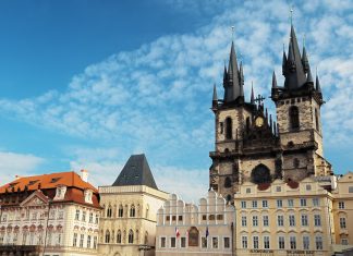 Best 2 E-bike tours Prague in the great city in Europe