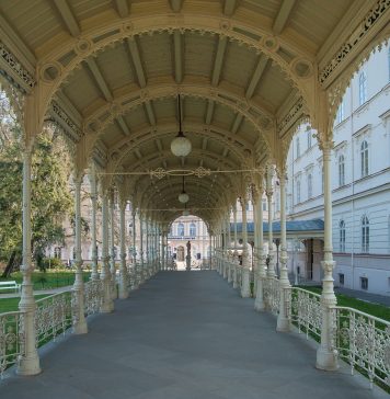 Arrange one day tripfrom Prague to Karlovy vary Karlovy vary or Dresden Arrange one day trip from Prague to Karlovy vary or Dresden